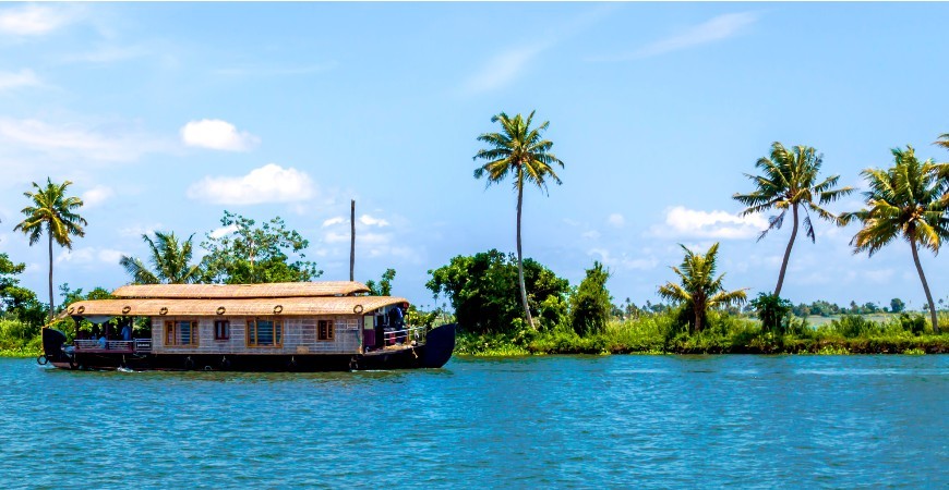 alleppey backwaters activity.jpg.imgw.1280.1280